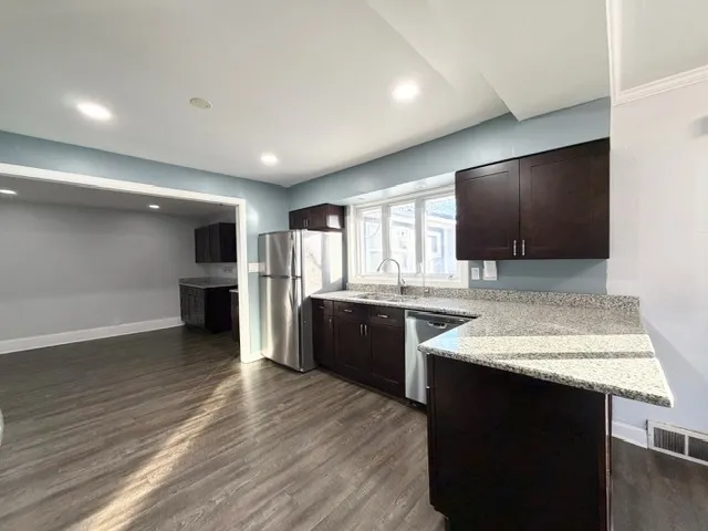 $2,950 | 1616 Mayfield Avenue, Joliet, IL 60435