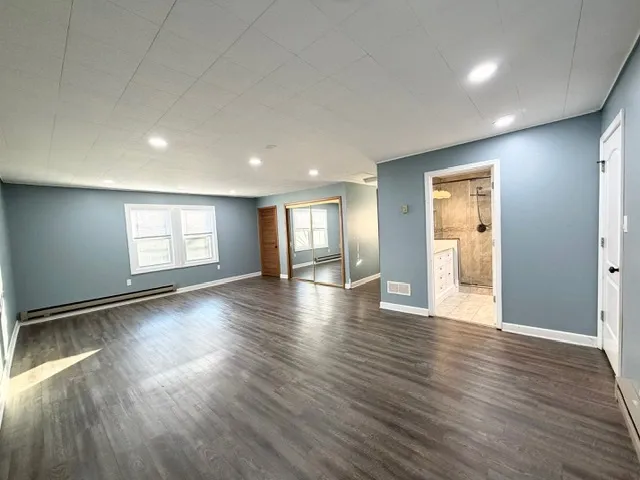 $2,950 | 1616 Mayfield Avenue, Joliet, IL 60435