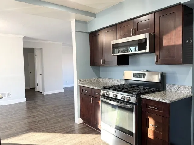 $2,950 | 1616 Mayfield Avenue, Joliet, IL 60435