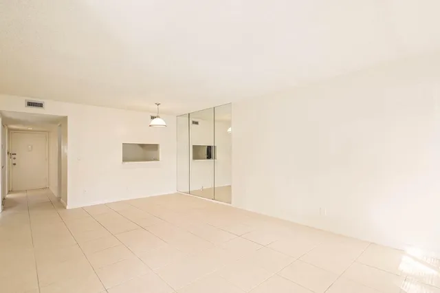 $130,000 | 12013 Greenway Circle South, Unit 110, Royal Palm Beach, FL 33411