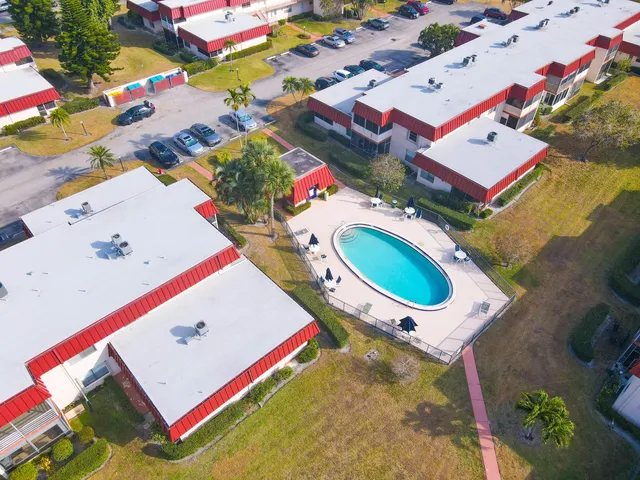 $130,000 | 12013 Greenway Circle South, Unit 110, Royal Palm Beach, FL 33411