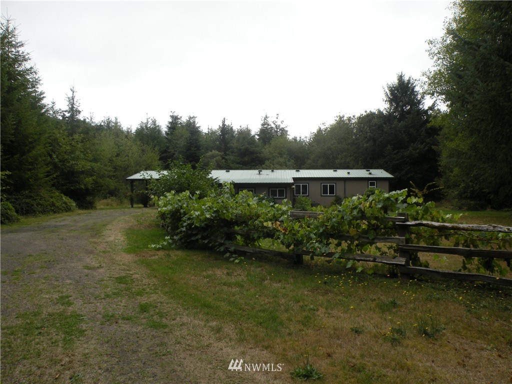 10441 Highway 101 Raymond, WA 98577 - Photo 1 of 21 Gallery Image 1