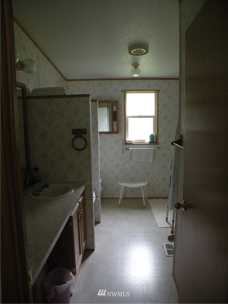 10441 Highway 101 Raymond, WA 98577 - Photo 11 of 21 Gallery Image 11