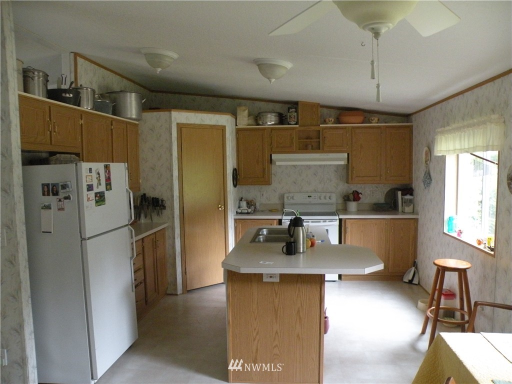 10441 Highway 101 Raymond, WA 98577 - Photo 3 of 21 Gallery Image 3