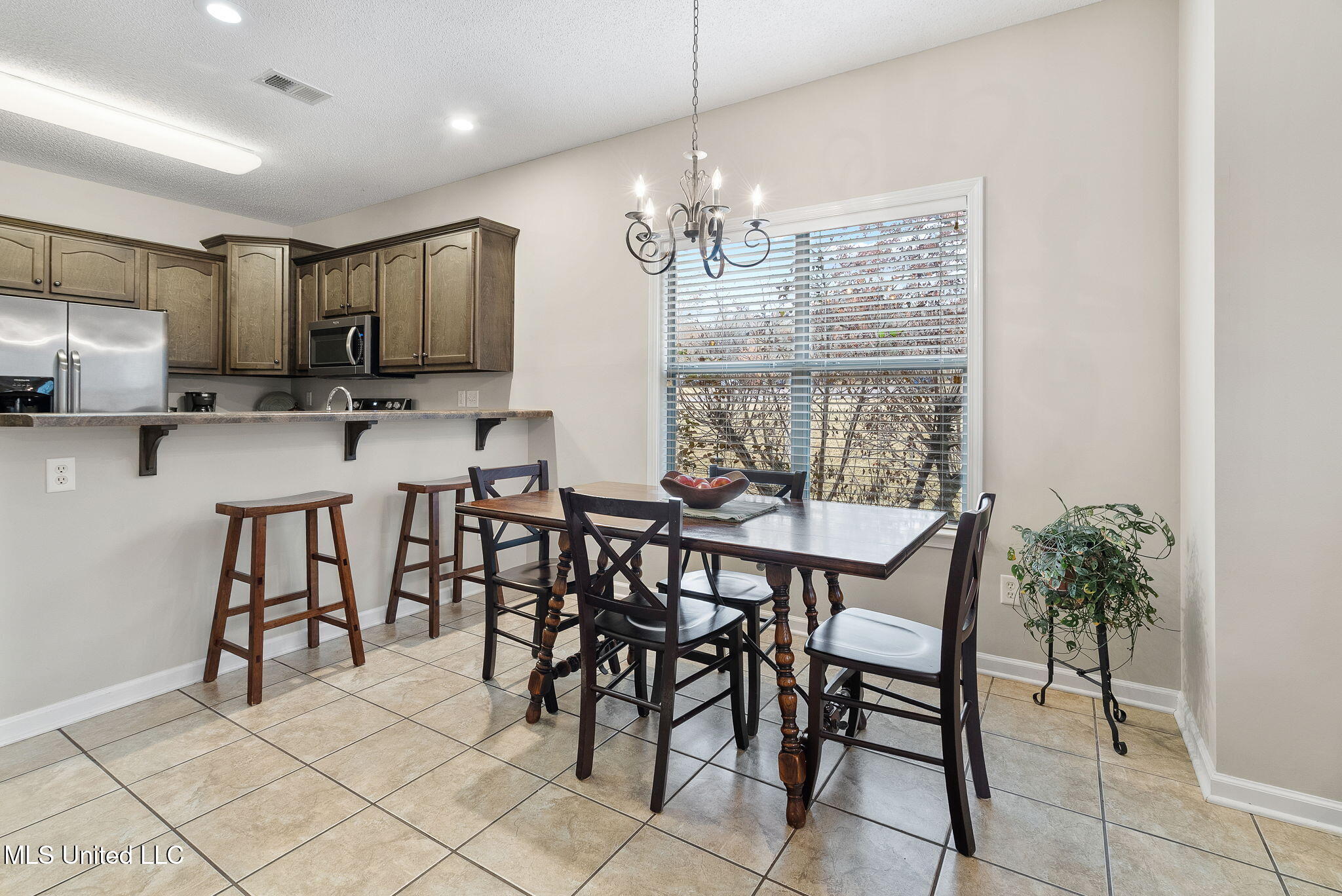 3456 Susie Circle Nesbit, MS 38651 - Photo 14 of 50 Breakfast dining!