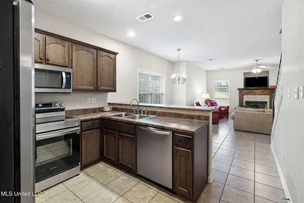 $410,000 | 3456 Susie Circle, Nesbit, MS 38651