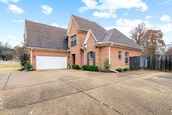 $410,000 | 3456 Susie Circle, Nesbit, MS 38651