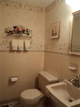 65 Corey Colonial, Unit 65 Agawam, MA 01001 - Photo 6 of 14