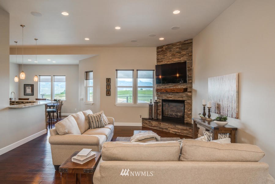 5854 Batterman Road East Wenatchee, WA 98802 - Photo 4 of 25 Gallery Image 4
