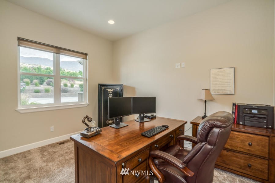 5854 Batterman Road East Wenatchee, WA 98802 - Photo 9 of 25 Gallery Image 9