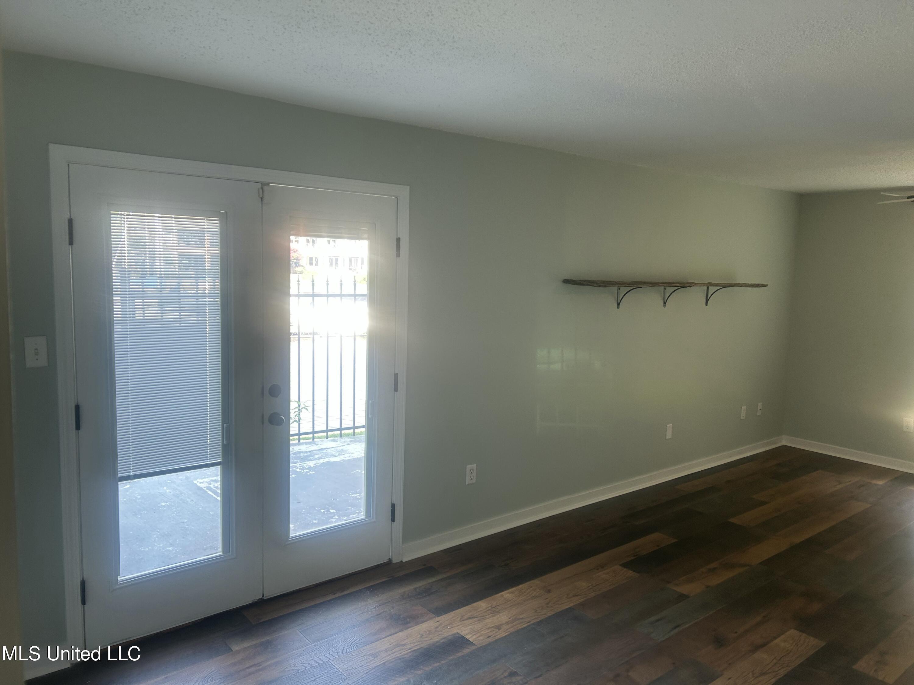 550 Post Road, Unit 806 Ridgeland, MS 39157 - Photo 11 of 39 IMG_5392