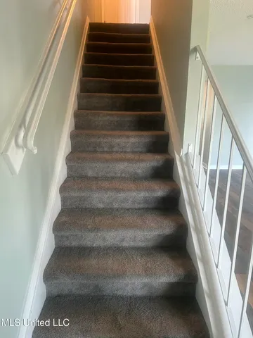 $315,000 | 550 Post Road, Unit 806, Ridgeland, MS 39157