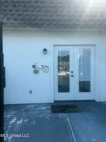 $315,000 | 550 Post Road, Unit 806, Ridgeland, MS 39157