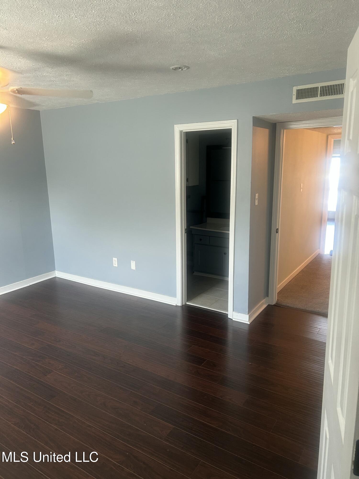 550 Post Road, Unit 806 Ridgeland, MS 39157 - Photo 23 of 39 IMG_5407