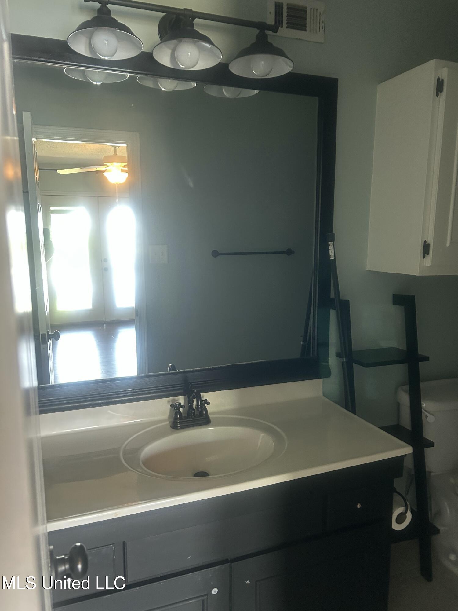 550 Post Road, Unit 806 Ridgeland, MS 39157 - Photo 27 of 39 IMG_5412