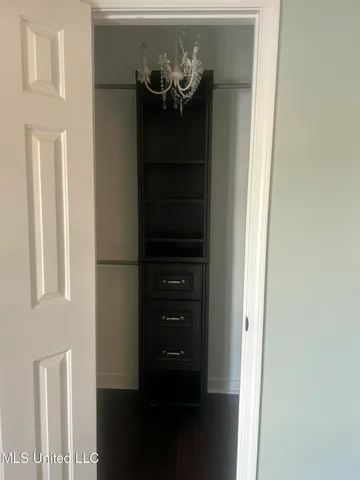 $315,000 | 550 Post Road, Unit 806, Ridgeland, MS 39157