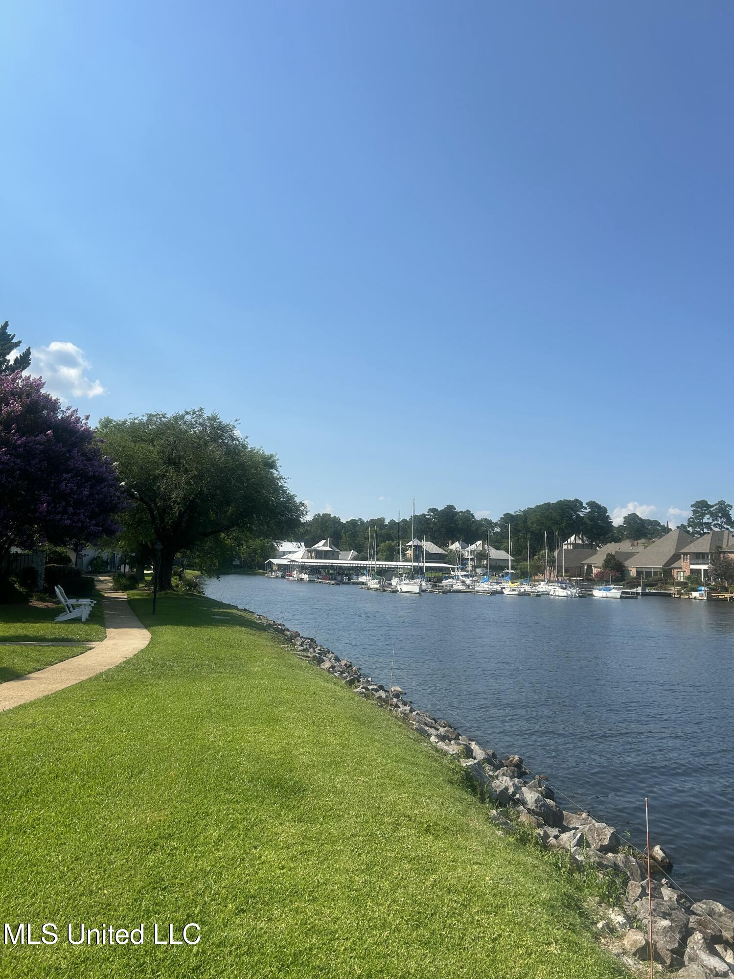 550 Post Road, Unit 806 Ridgeland, MS 39157 - Photo 34 of 39 IMG_5442