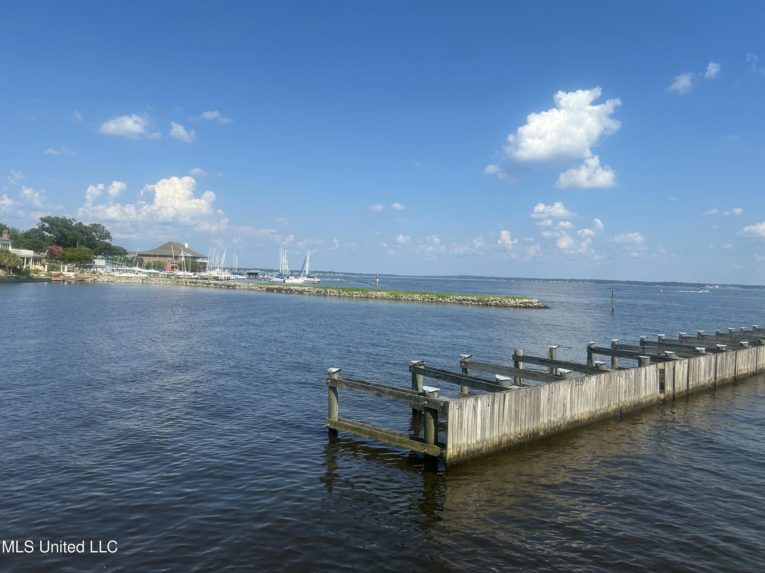 550 Post Road, Unit 806 Ridgeland, MS 39157 - Photo 35 of 39 IMG_5443