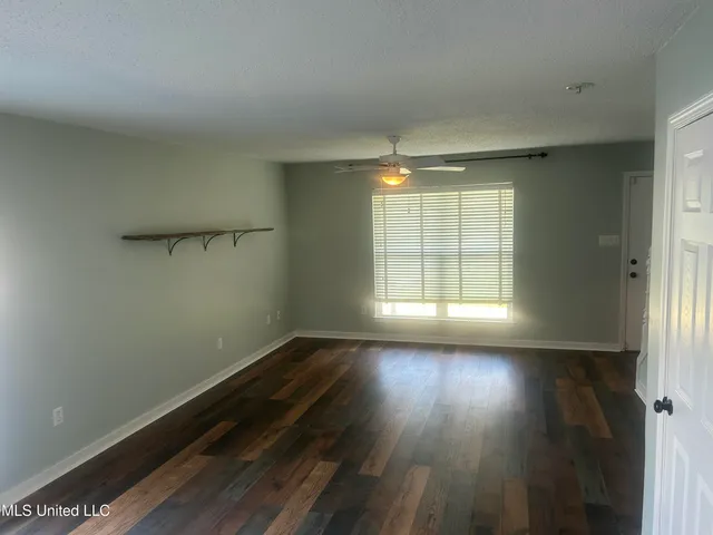 $315,000 | 550 Post Road, Unit 806, Ridgeland, MS 39157