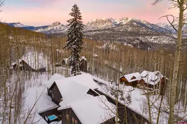 a view of outdoor space and city view