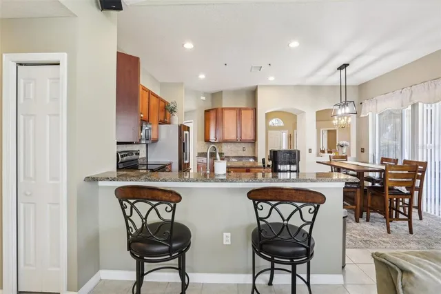 $525,000 | 5119 Whispering Leaf Trail, Valrico, FL 33596