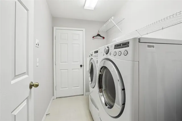 $525,000 | 5119 Whispering Leaf Trail, Valrico, FL 33596