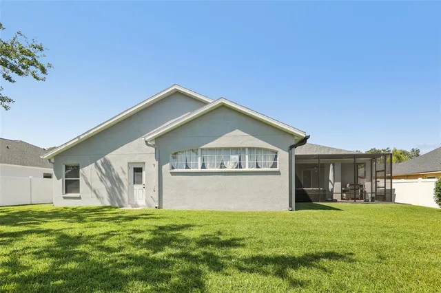 $525,000 | 5119 Whispering Leaf Trail, Valrico, FL 33596