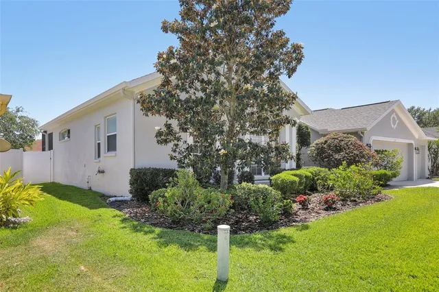 $525,000 | 5119 Whispering Leaf Trail, Valrico, FL 33596