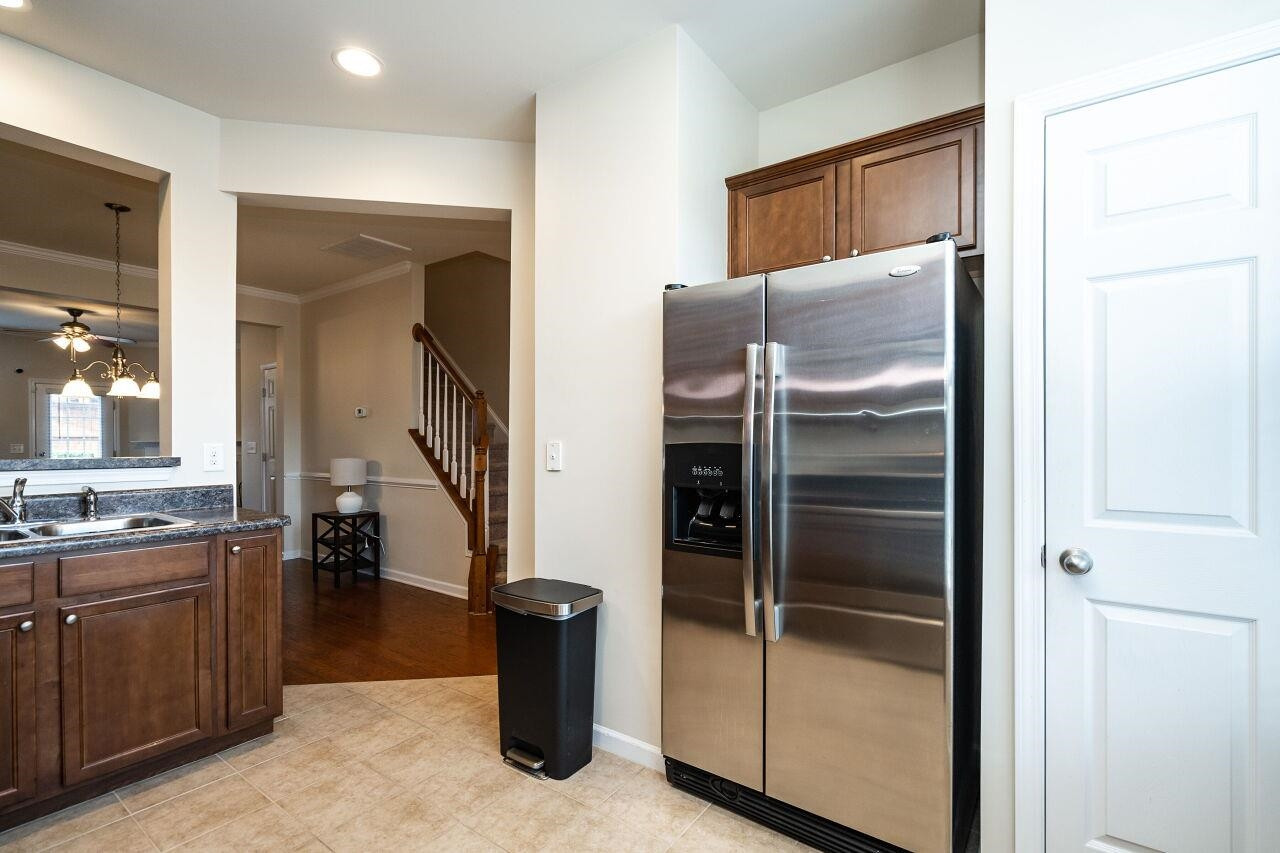 3028 Berkeley Springs Place Raleigh, NC 27616 - Photo 8 of 19 Kitchen