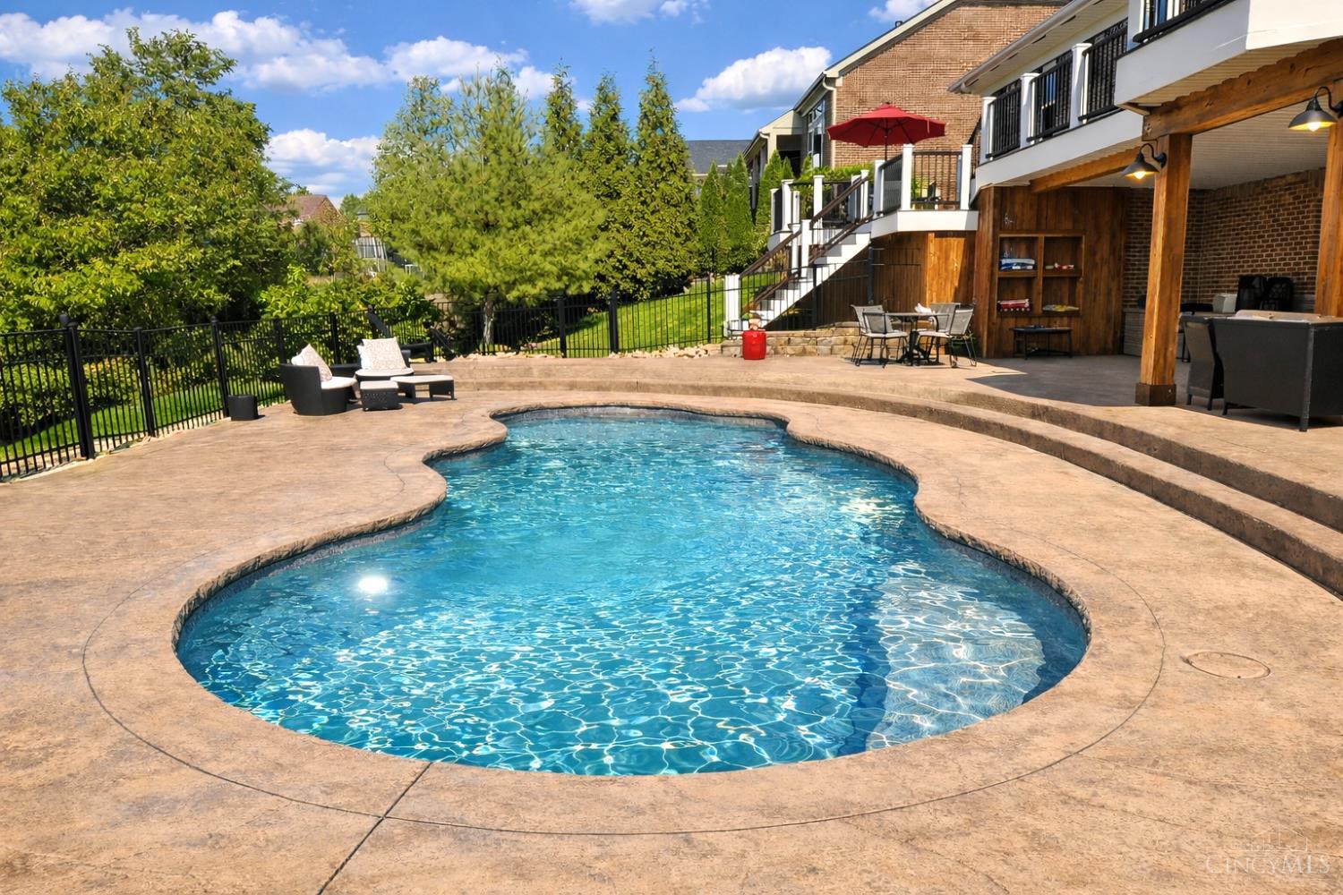 2325 Estate Ridge Drive Cincinnati, OH 45244 - Photo 64 of 73