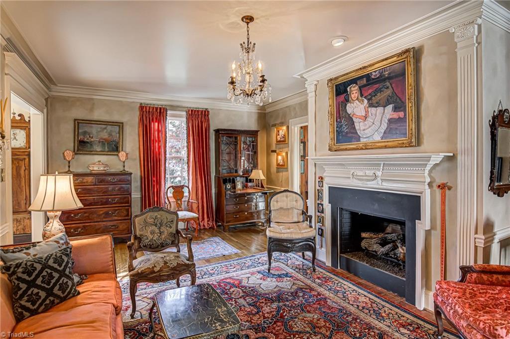 620 Arbor Road Winston-Salem, NC 27104 - Photo 5 of 42 Gallery Image 5