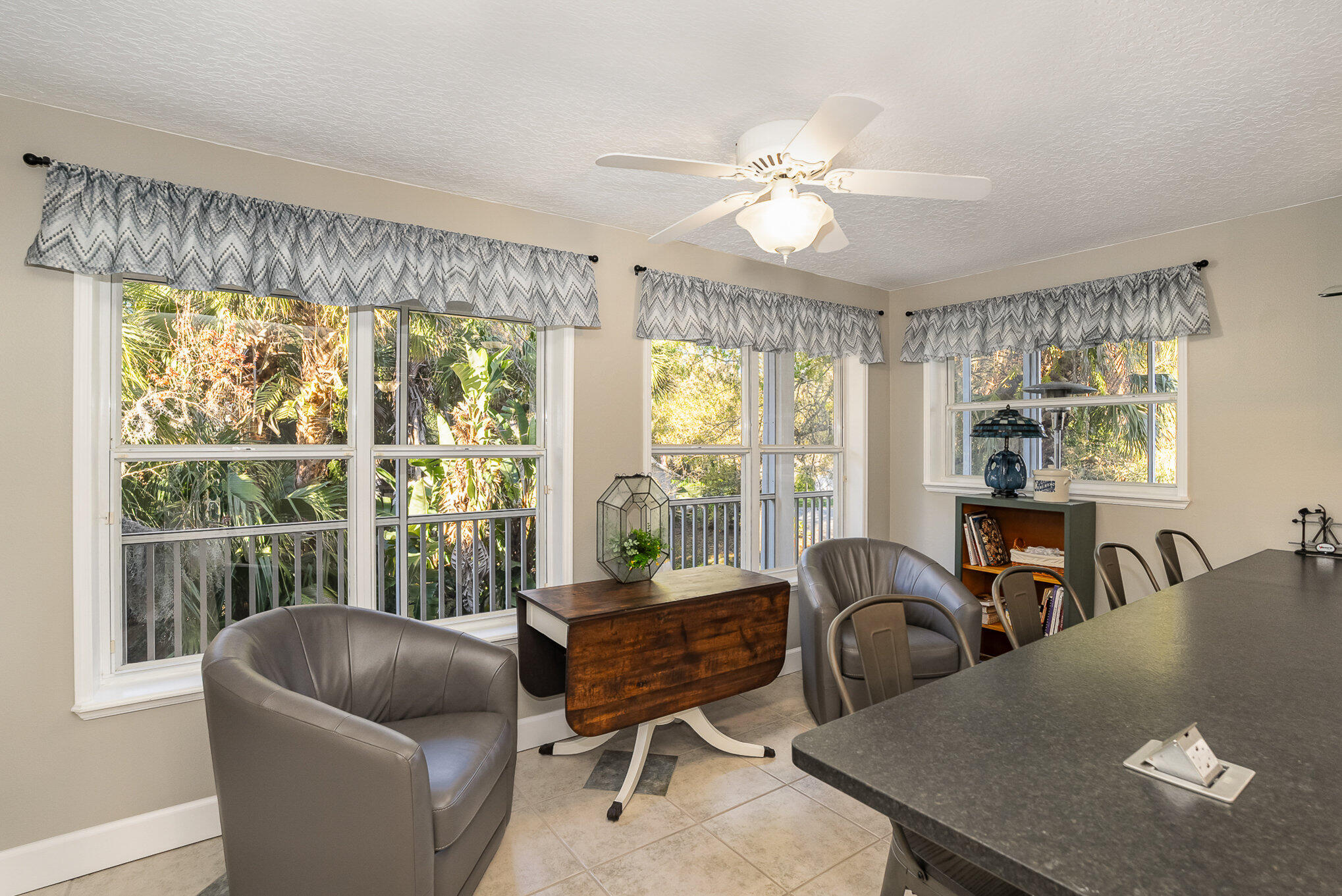 1045 North Range Road Cocoa, FL 32926 - Photo 35 of 47 Sitting area off kitchen