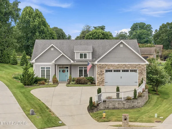 $695,000 | 2024 Legacy Lane, Maryville, TN 37803