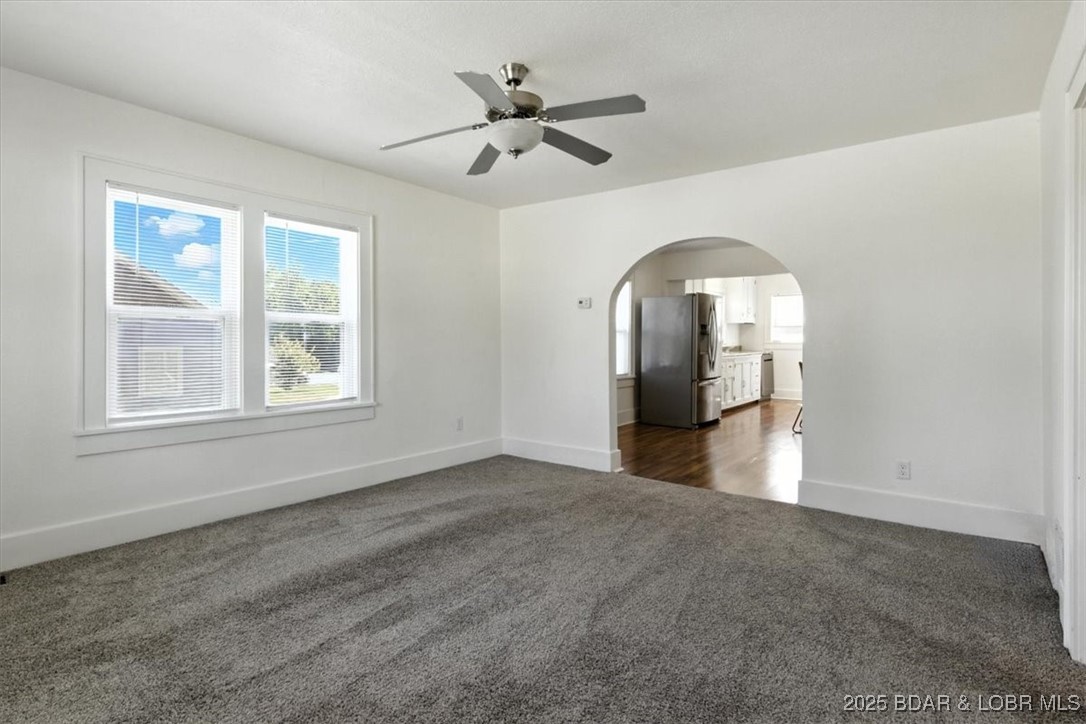 920 East North Street Eldon, MO 65026 - Photo 15 of 42 Bright open livingroom