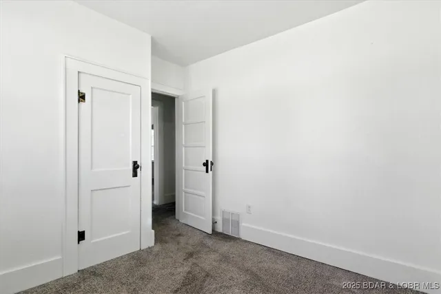 $215,000 | 920 East North Street, Eldon, MO 65026