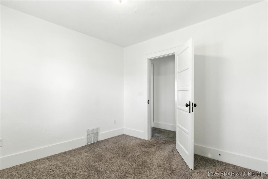 920 East North Street Eldon, MO 65026 - Photo 30 of 42