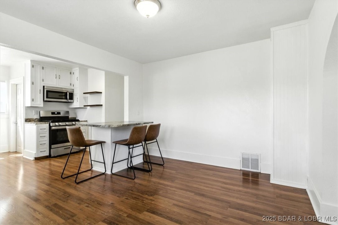 920 East North Street Eldon, MO 65026 - Photo 9 of 42