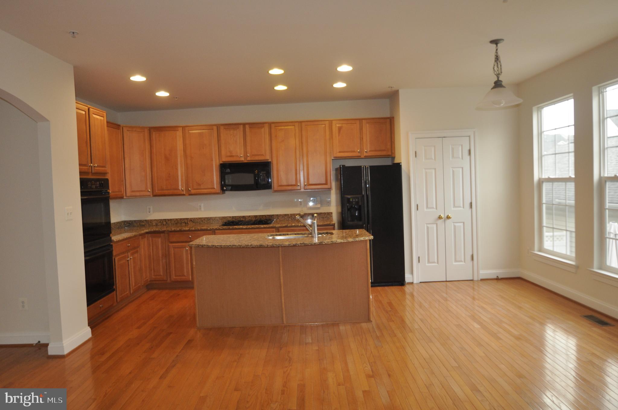 23049 Birch Mead Road Clarksburg, MD 20871 - Photo 2 of 26 Kitchen