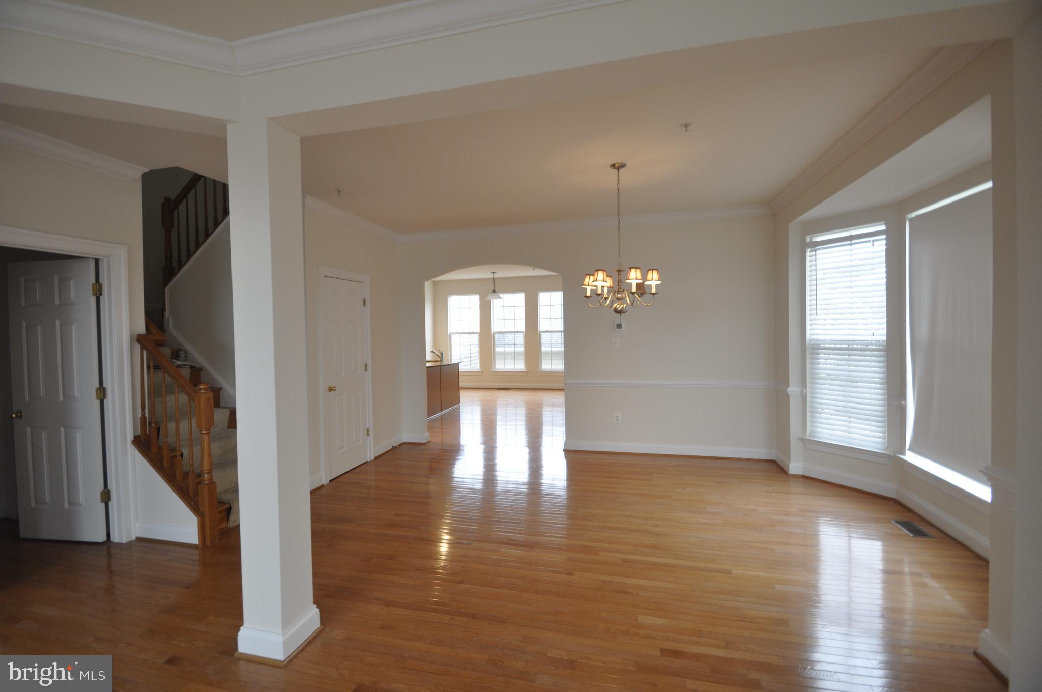 23049 Birch Mead Road Clarksburg, MD 20871 - Photo 10 of 26 Living Room / Dining Room