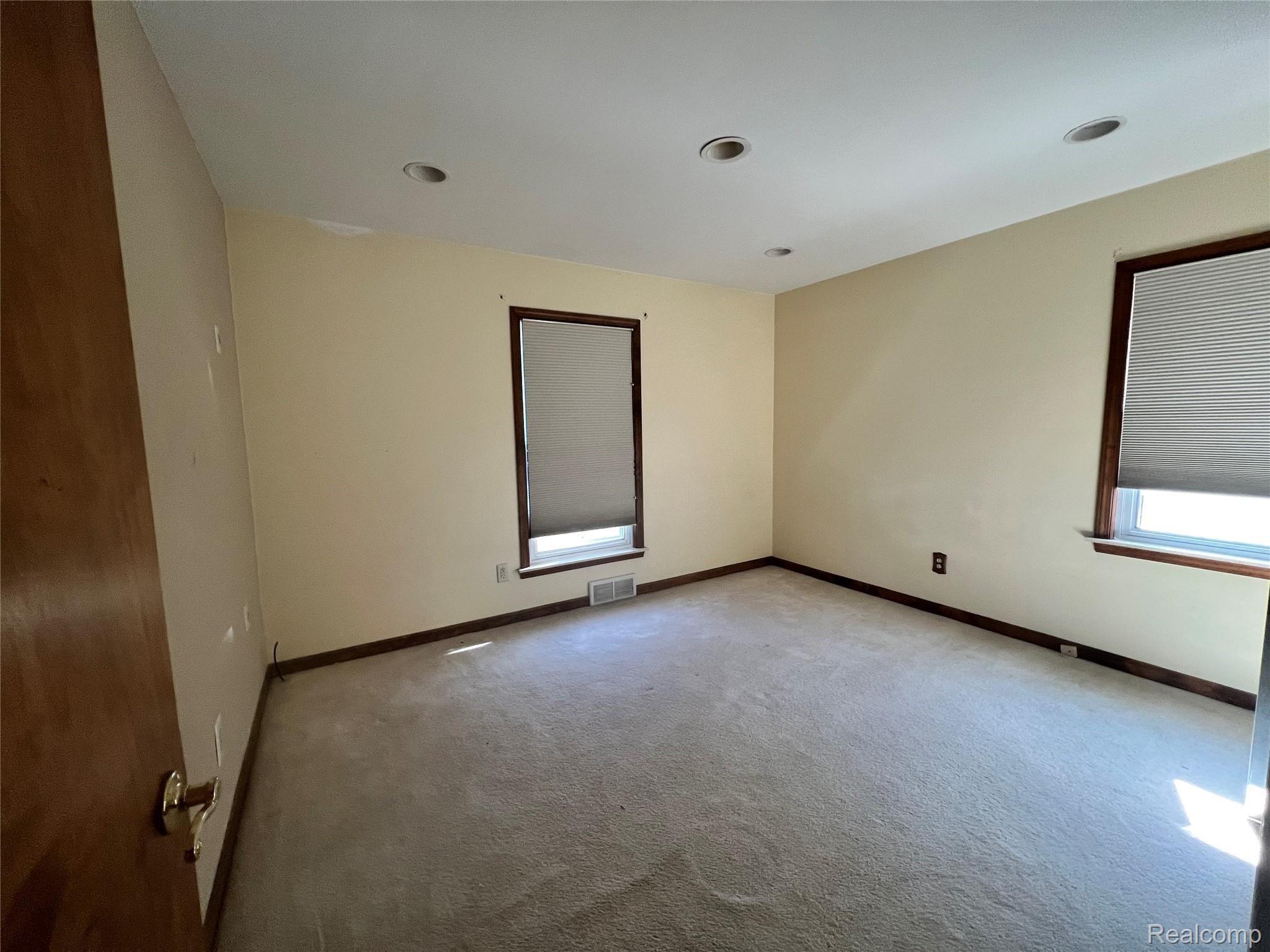 22815 Rausch Avenue Eastpointe, MI 48021 - Photo 11 of 30 Photo Feb 24, 11 30 55 AM.jpg