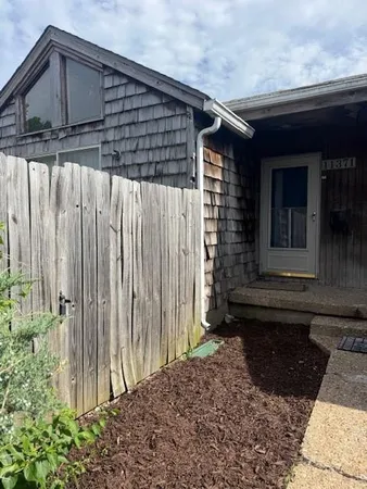 $130,000 | 11371 Calico Drive, Kansas City, MO 64137