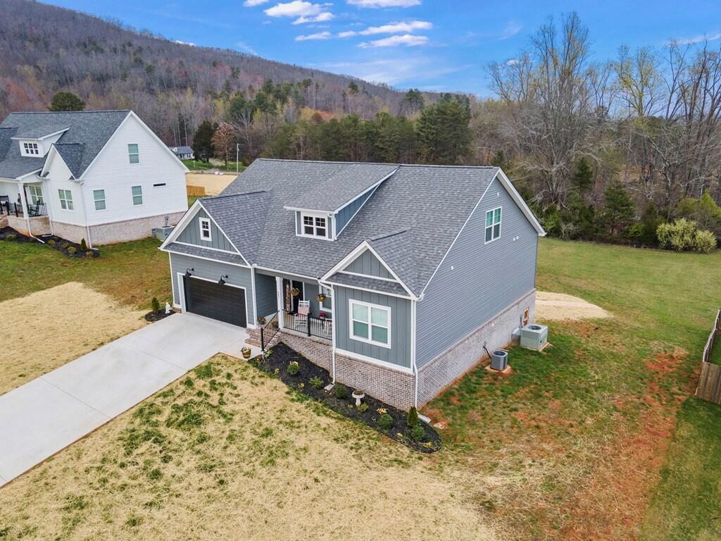 643 Riddle Road Dayton, TN 37321 - Photo 1 of 37 2