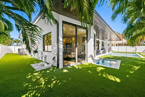 $3,199,000 | 710 Northeast 69th Street, Boca Raton, FL 33487