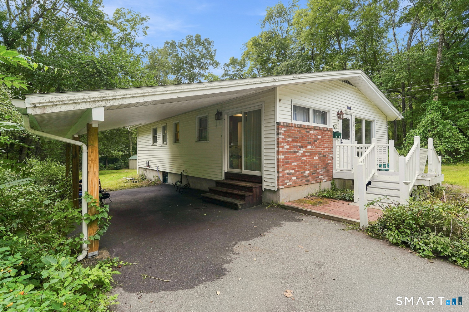 110 Terwilleger Road Killingly, CT 06239 - Photo 3 of 40 Gallery Image 3