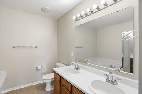$379,999 | 10802 Pleasant View Lane, Fishers, IN 46038