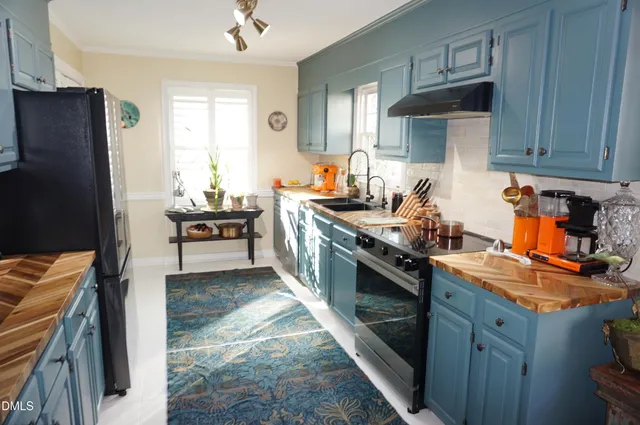 $555,000 | 5013 Hollyridge Drive, Raleigh, NC 27612