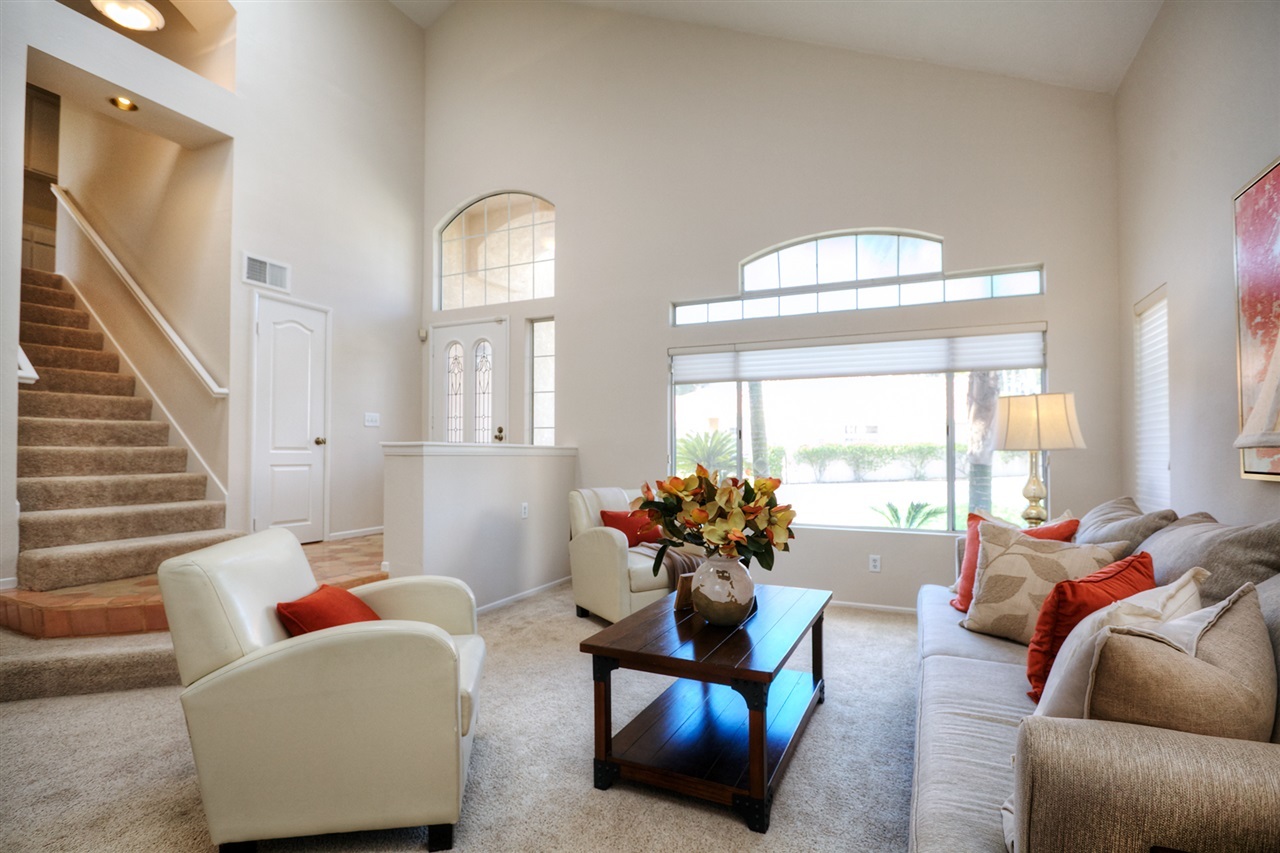 1772 Crystal Ridge Way Vista, CA 92081 - Photo 4 of 25 Gallery Image 4