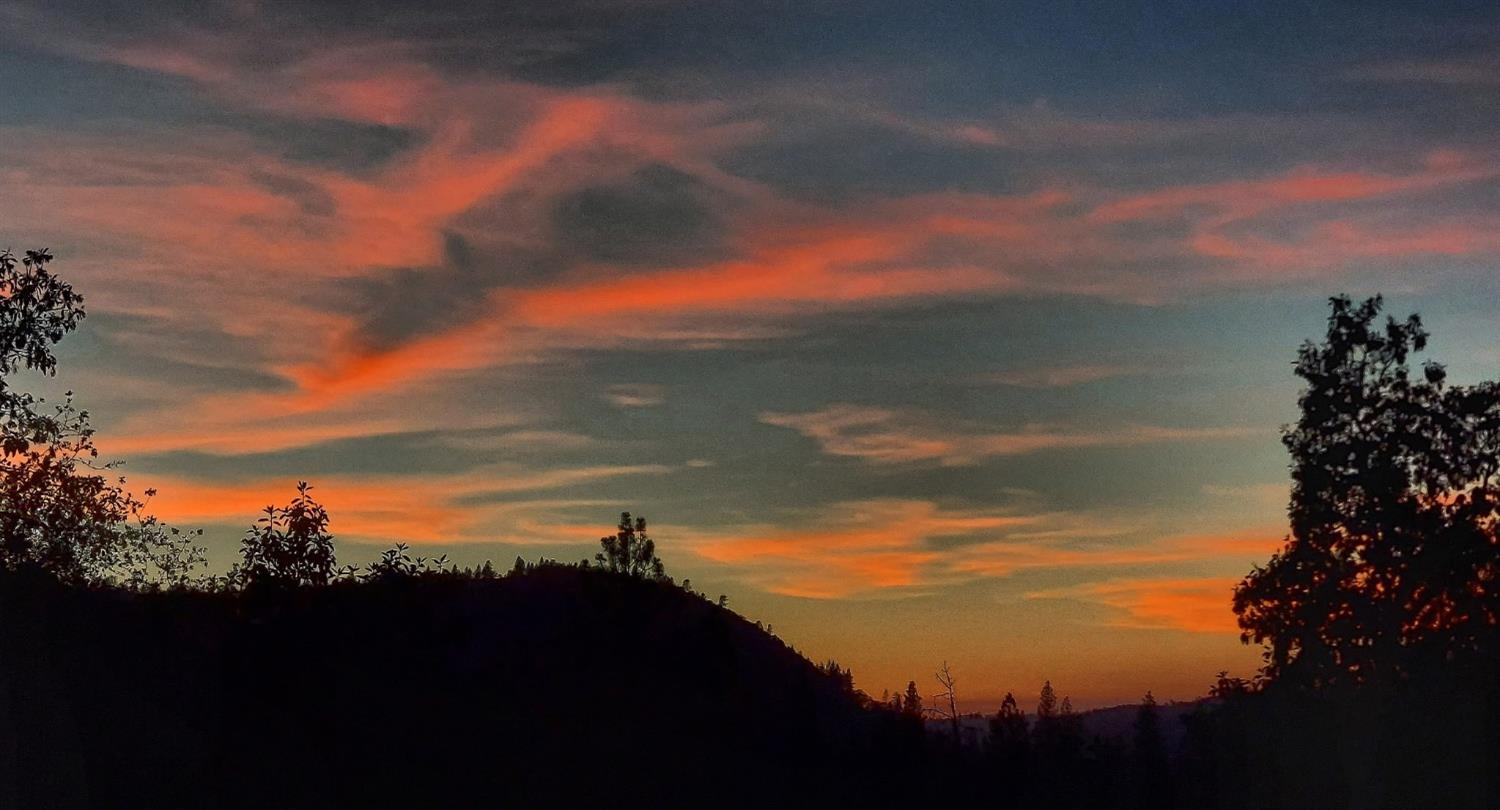 23003 Pleasant Valley Road North San Juan, CA 95960 - Photo 18 of 47 a view of sunset