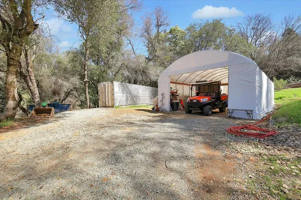 a view of outdoor space