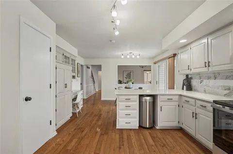 $570,000 | 11721 Hemlock Street, Overland Park, KS 66210
